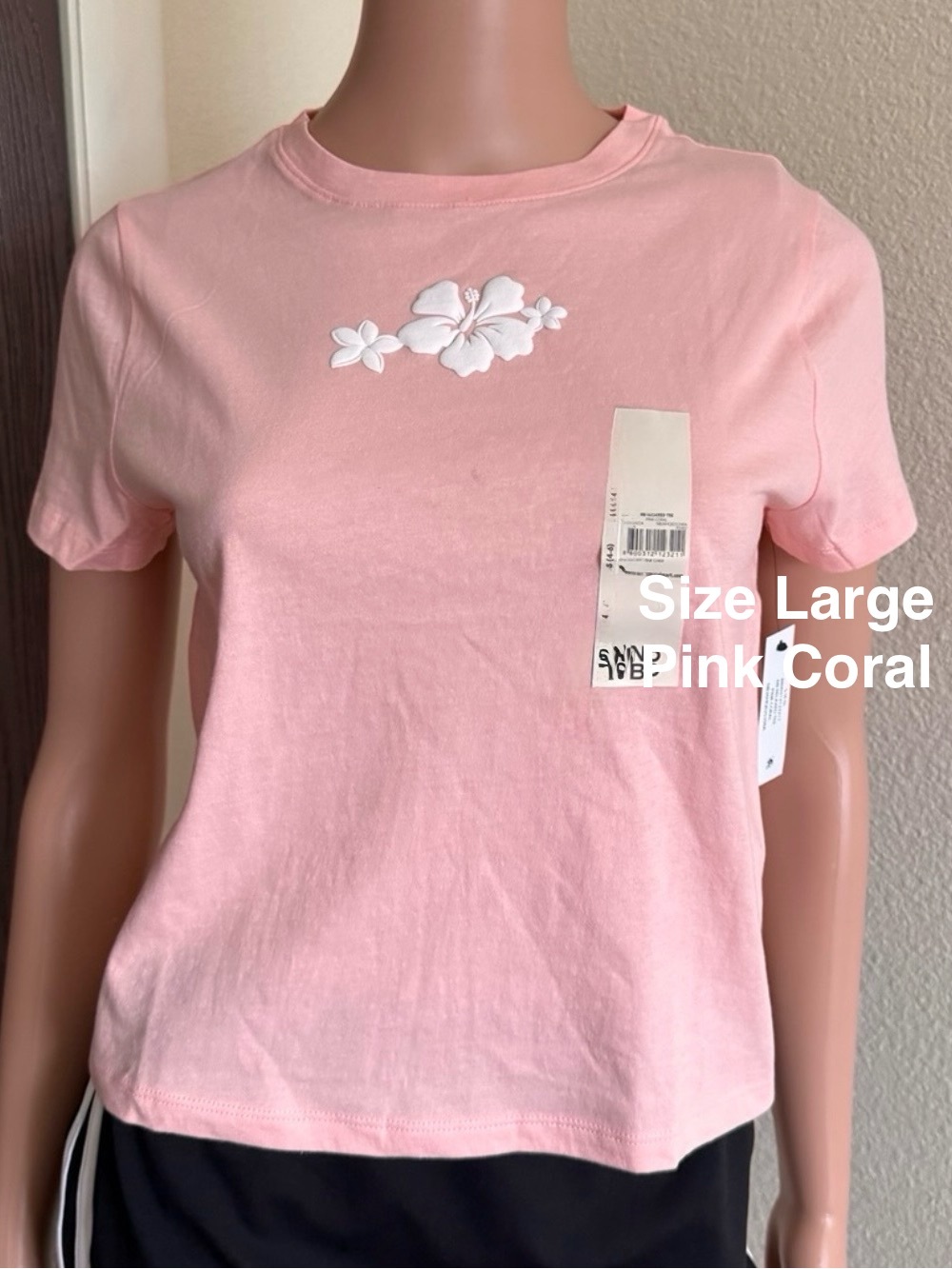 No Boundaries Women’s Cropped Cotton Tee with Short Sleeves, Large